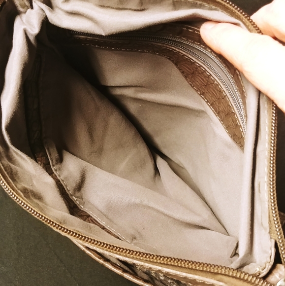 Mossy Oak style purse - Picture 3 of 9